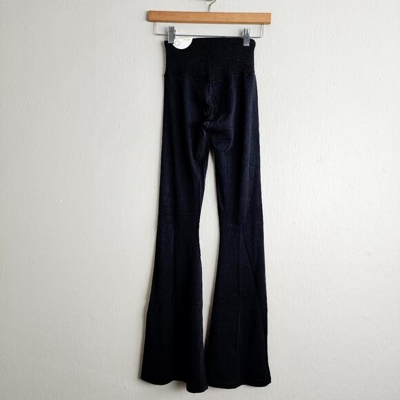 Aerie Offline Real Me Smocked Black Super Flare Hi Rise Yoga Legging S NWT - Picture 9 of 12